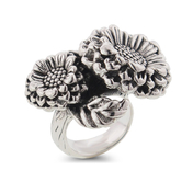 Be garden party ready wearing this Large Sterling Silver Sun Flower Ring: 7SS-01187